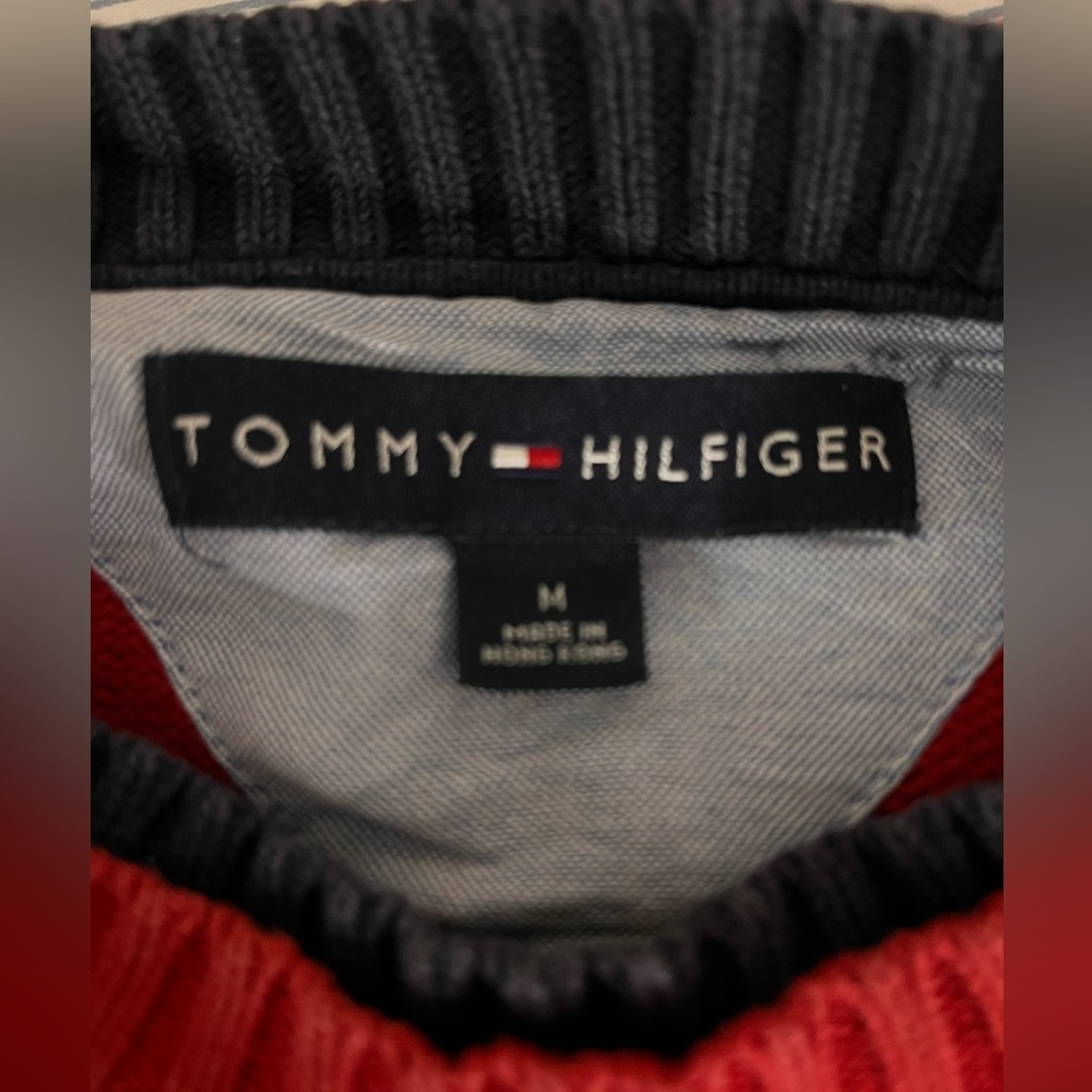 Tommy Hilfiger Red Crewneck Sweater with Ribbed Detailing